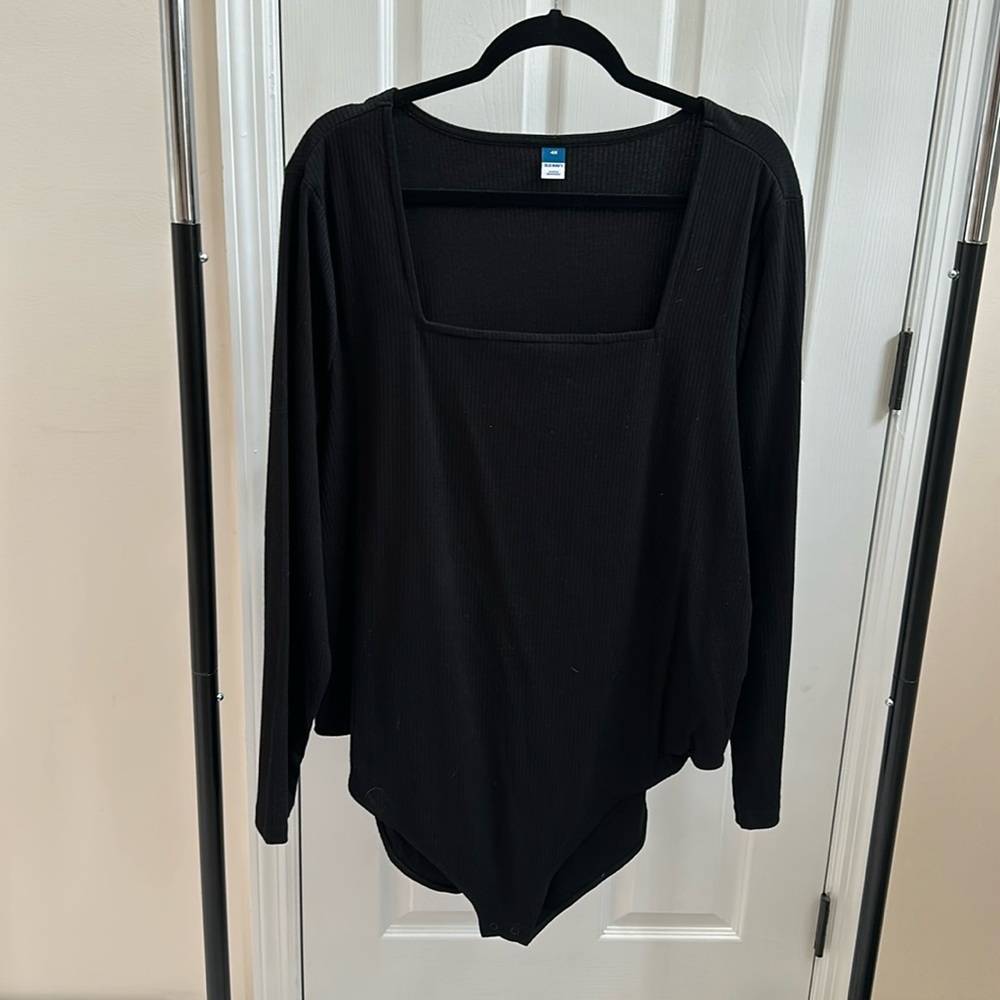 Square neck Old Navy bodysuit 4x black